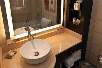 Golden Nugget & Casino Resort 4*