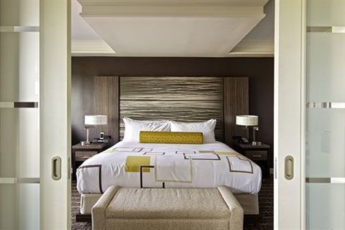 Golden Nugget & Casino Resort