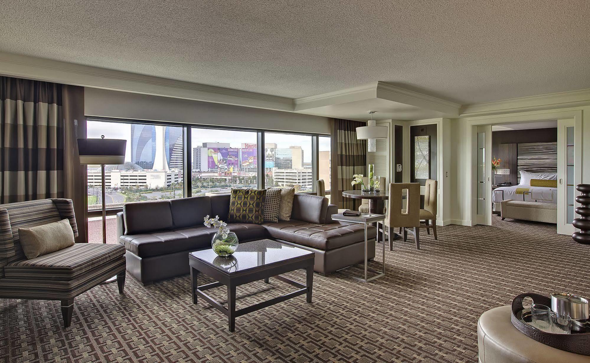Golden Nugget & Casino 4*