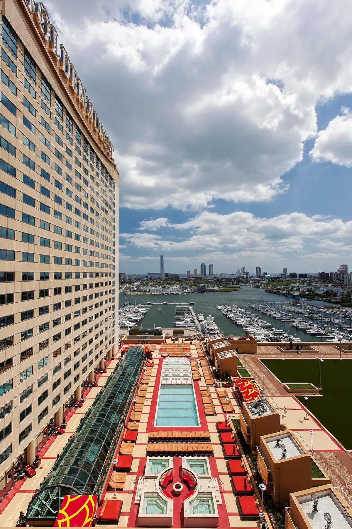 Resort Golden Nugget & Casino 4*